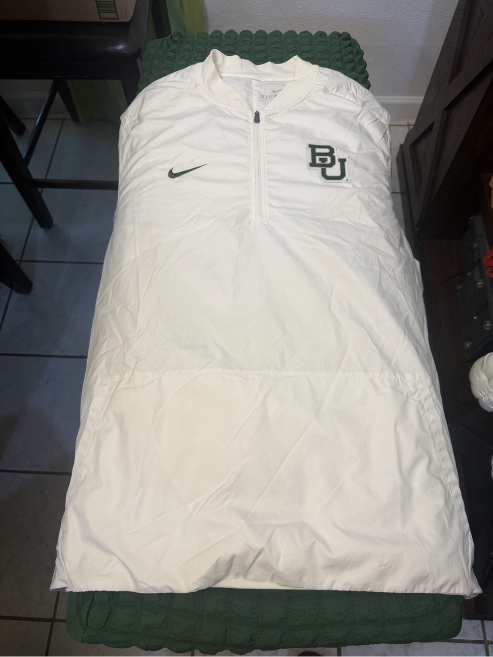 Nike White Baylor University Pullover Throw with Green Logo
